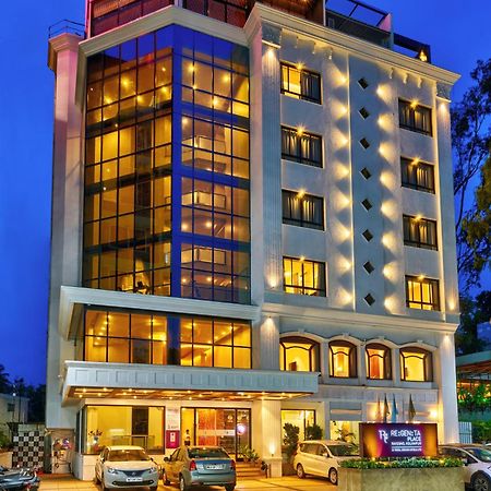 Regenta Place Raysons โกลฮาปูร์ ภายนอก รูปภาพ