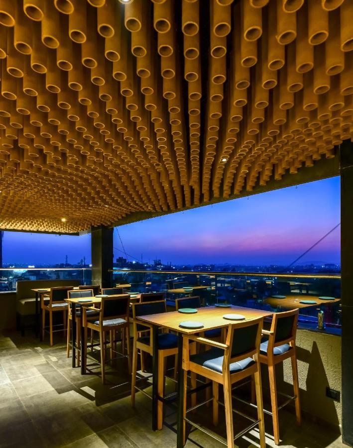 Regenta Place Raysons โกลฮาปูร์ ภายนอก รูปภาพ