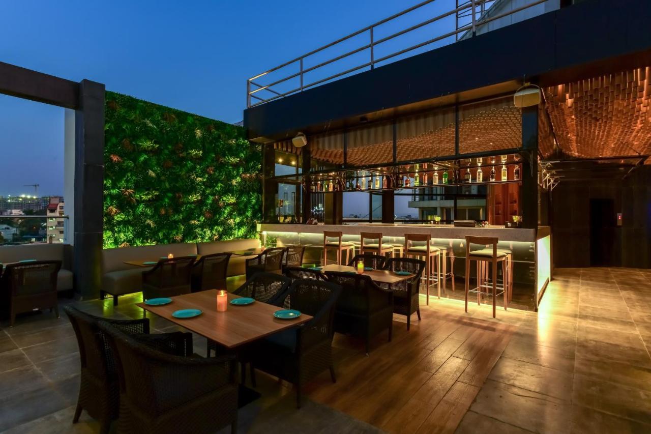 Regenta Place Raysons โกลฮาปูร์ ภายนอก รูปภาพ