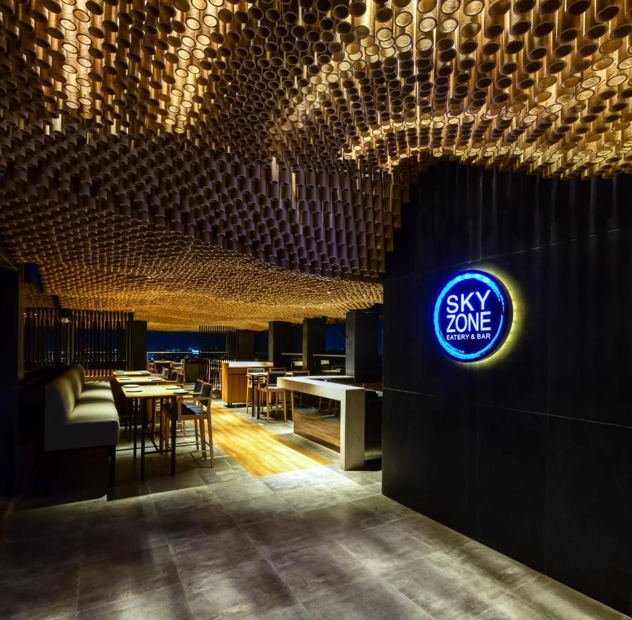Regenta Place Raysons โกลฮาปูร์ ภายนอก รูปภาพ