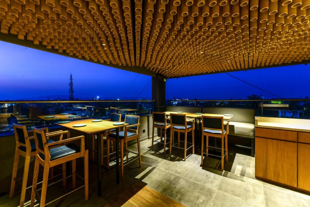 Regenta Place Raysons โกลฮาปูร์ ภายนอก รูปภาพ