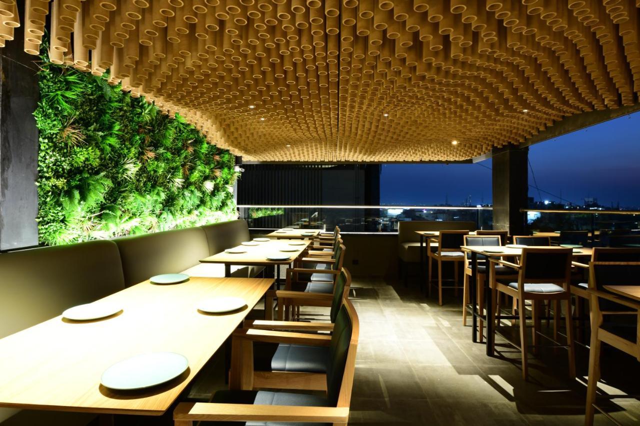 Regenta Place Raysons โกลฮาปูร์ ภายนอก รูปภาพ