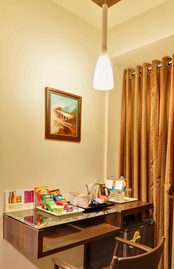 Regenta Place Raysons โกลฮาปูร์ ภายนอก รูปภาพ